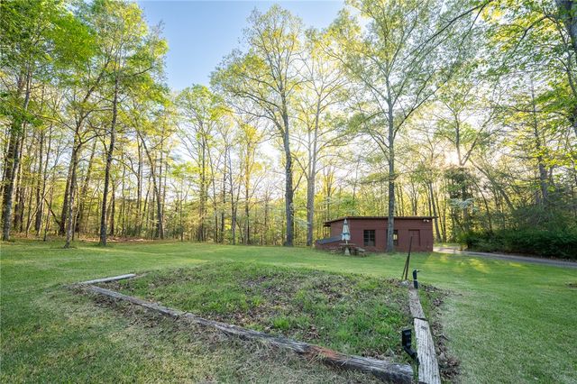139 Todds Creek Road, Central, SC 29630