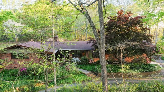 139 Todds Creek Road, Central, SC 29630
