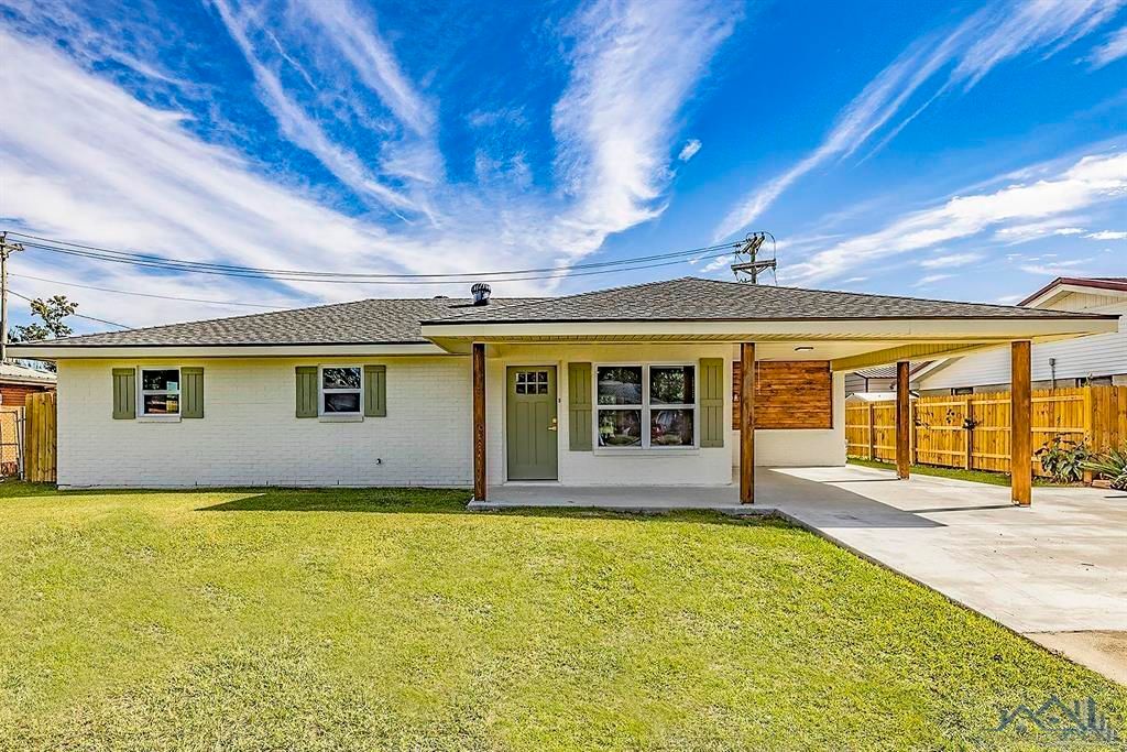 170 Alamo Dr, Houma, LA 70360