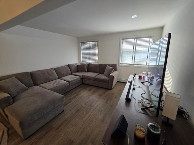 36 Cowesett Avenue 5, West Warwick, RI 02893