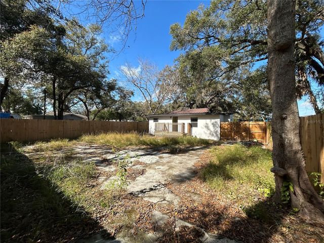 2119 E ELLICOTT, Tampa, FL 33610