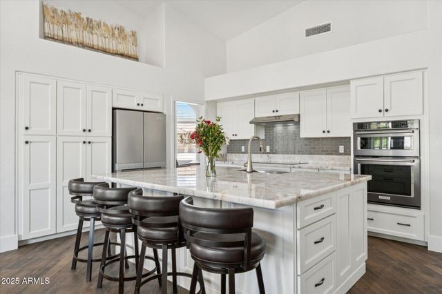 22054 N 64TH Avenue, Glendale, AZ 85310