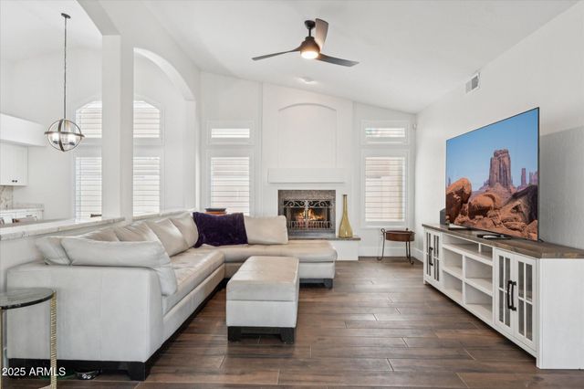 22054 N 64TH Avenue, Glendale, AZ 85310