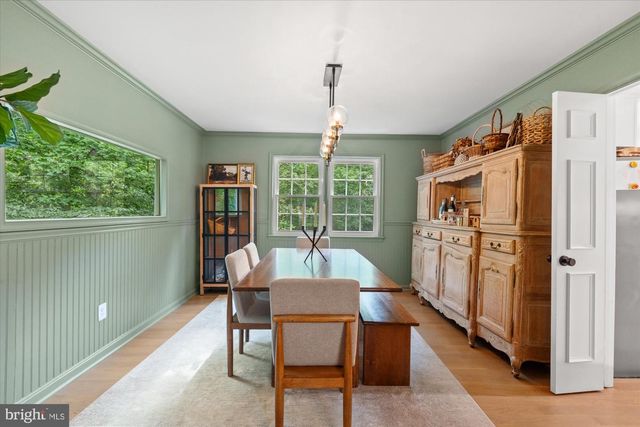 11300 TIMBERLINE DR, Oakton, VA 22124