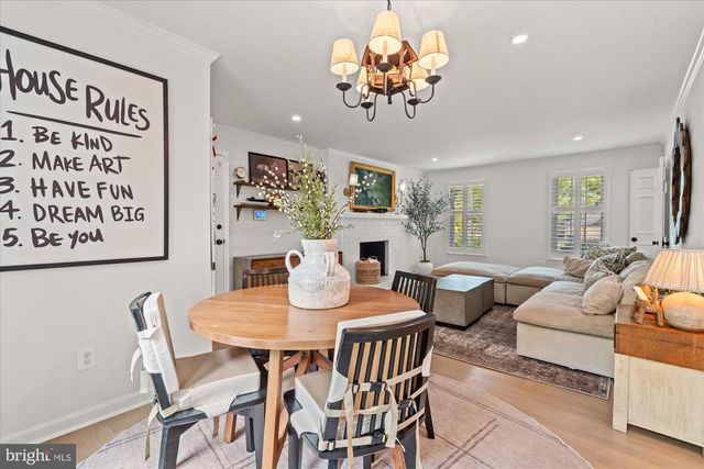 11300 TIMBERLINE DR, Oakton, VA 22124