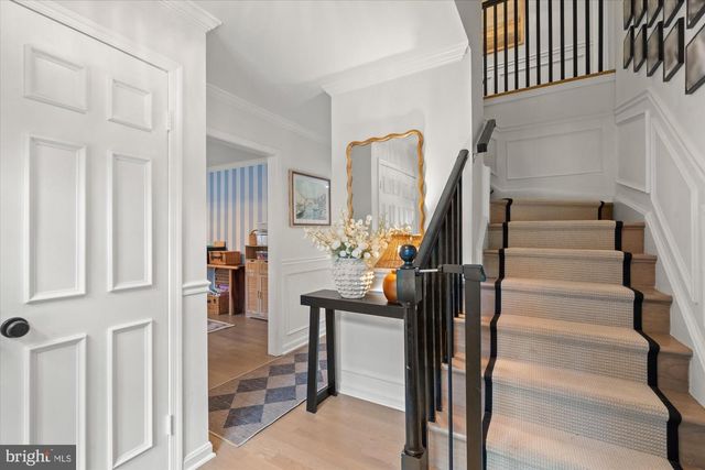 11300 TIMBERLINE DR, Oakton, VA 22124