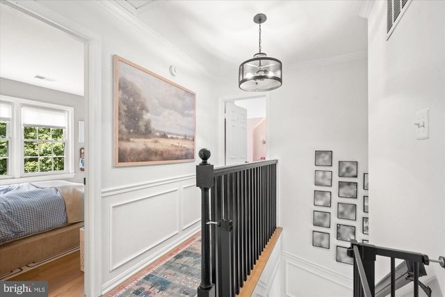 11300 TIMBERLINE DR, Oakton, VA 22124