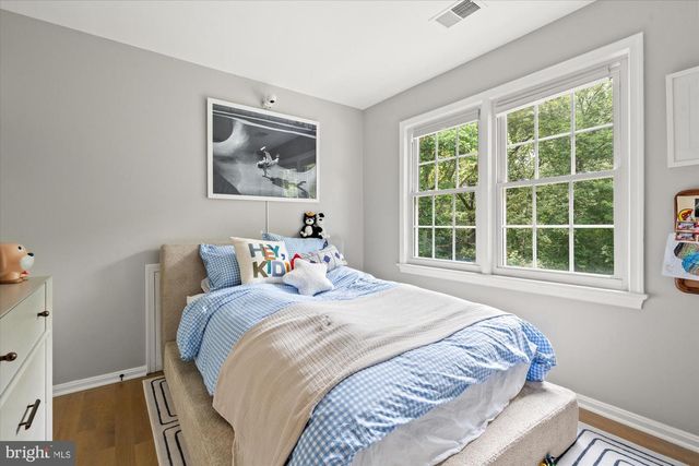 11300 TIMBERLINE DR, Oakton, VA 22124