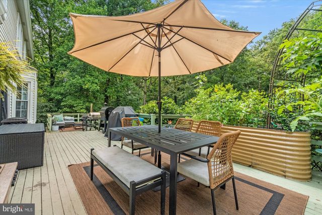 11300 TIMBERLINE DR, Oakton, VA 22124
