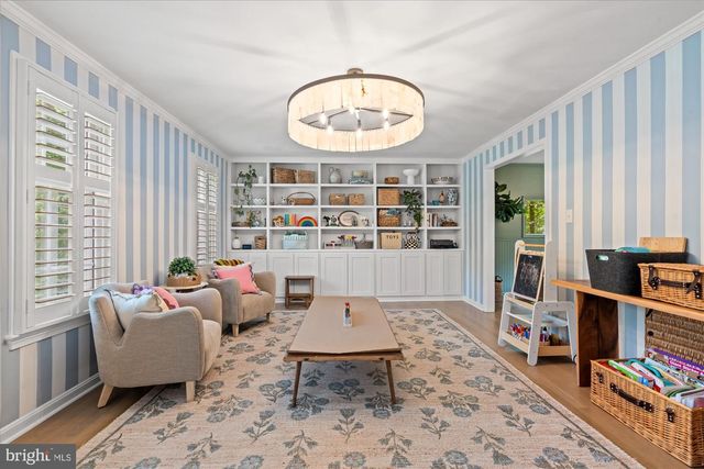 11300 TIMBERLINE DR, Oakton, VA 22124