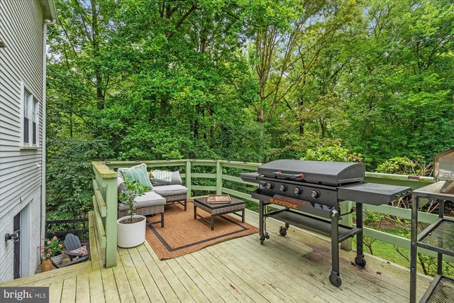 11300 TIMBERLINE DR, Oakton, VA 22124