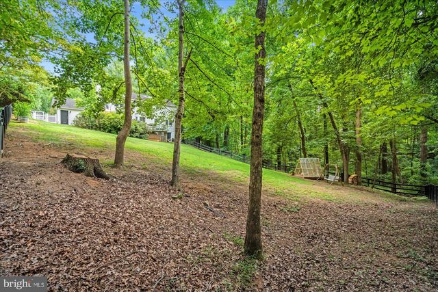 11300 TIMBERLINE DR, Oakton, VA 22124
