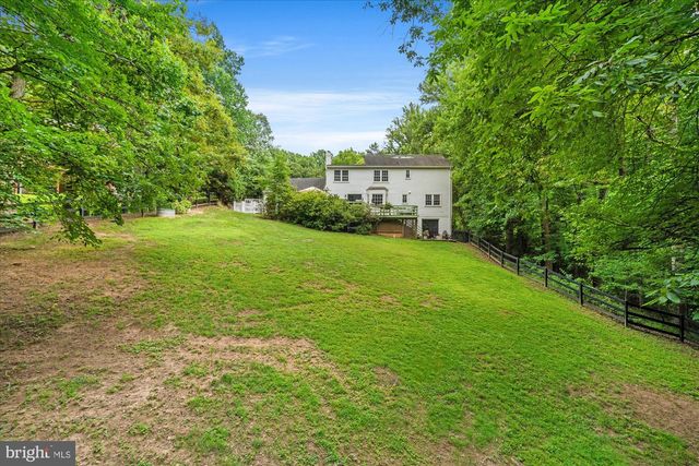 11300 TIMBERLINE DR, Oakton, VA 22124