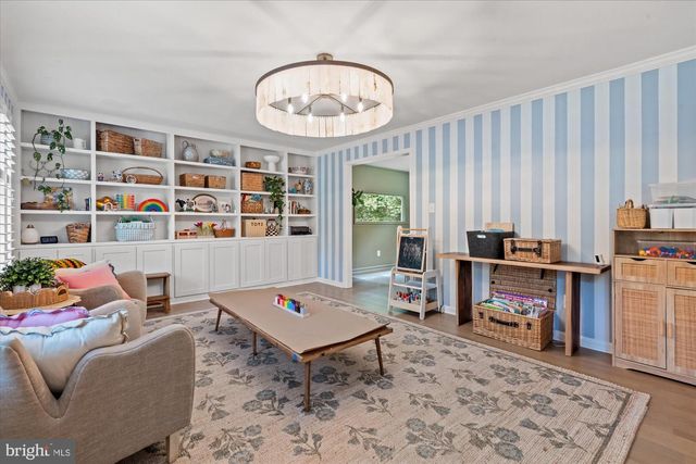 11300 TIMBERLINE DR, Oakton, VA 22124
