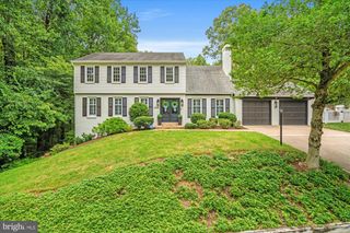 11300 TIMBERLINE DR, Oakton, VA 22124
