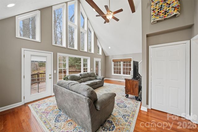 85 Sarahs Spring Road, Newland, NC 28657