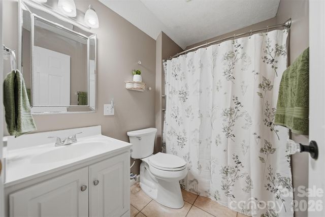 85 Sarahs Spring Road, Newland, NC 28657