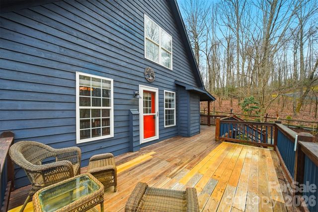 85 Sarahs Spring Road, Newland, NC 28657