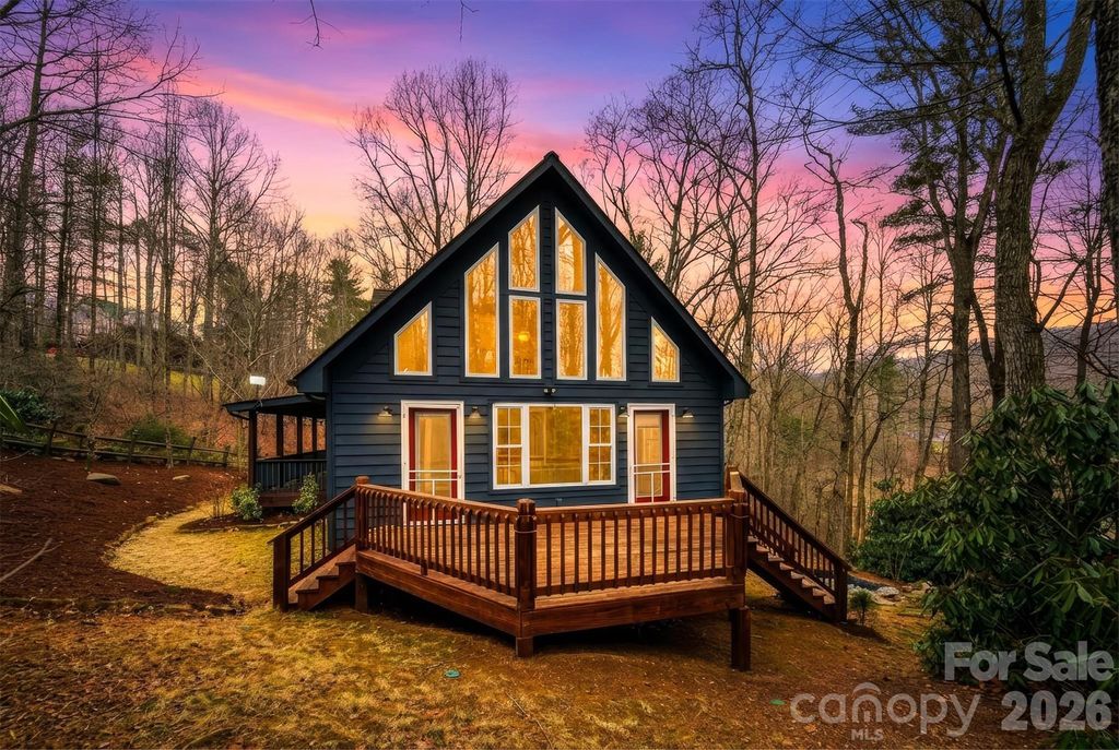 85 Sarahs Spring Road, Newland, NC 28657