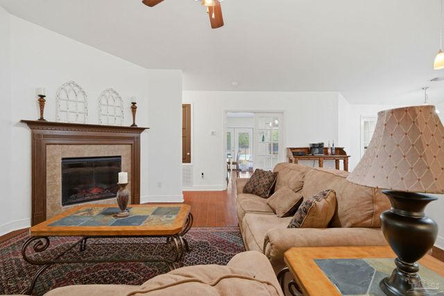 7963 N Hwy 87, Milton, FL 32570