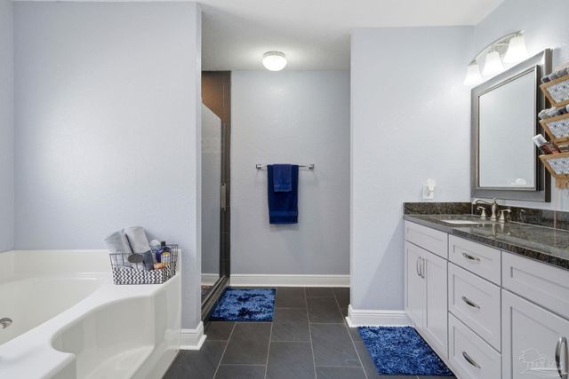 7963 N Hwy 87, Milton, FL 32570