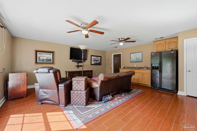 7963 N Hwy 87, Milton, FL 32570