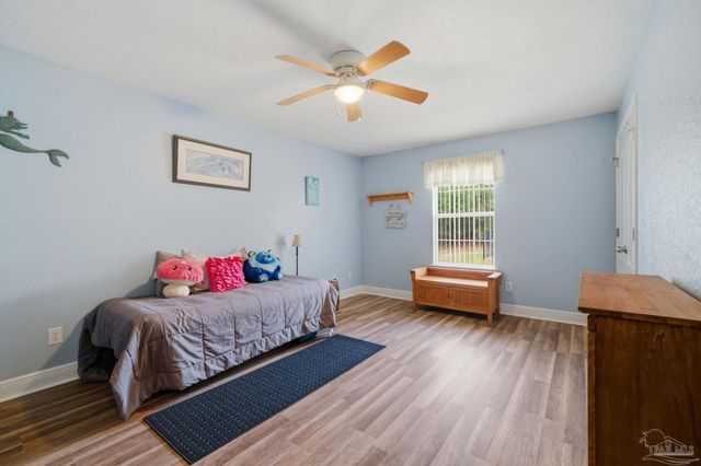 7963 N Hwy 87, Milton, FL 32570