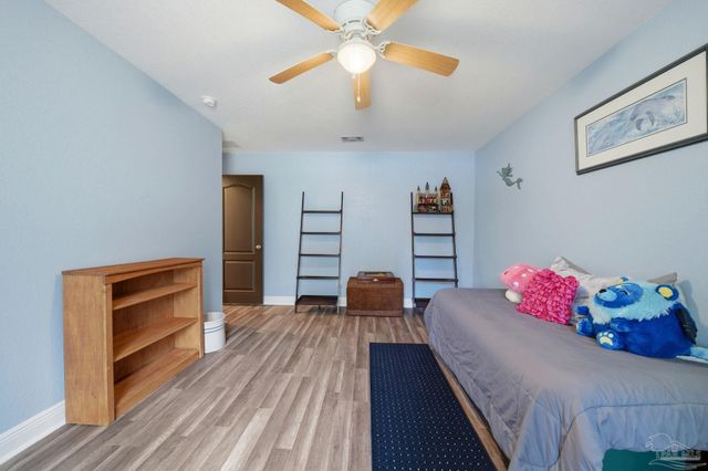 7963 N Hwy 87, Milton, FL 32570