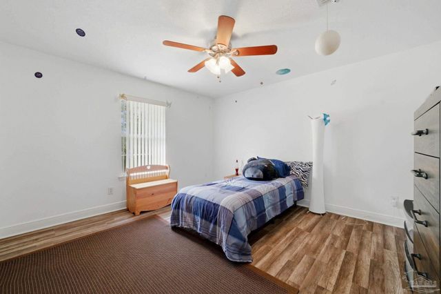 7963 N Hwy 87, Milton, FL 32570