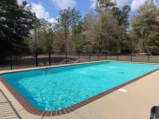 7963 N Hwy 87, Milton, FL 32570