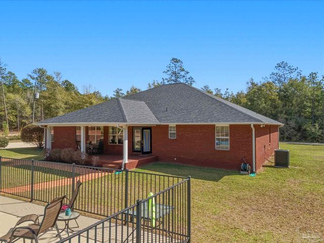 7963 N Hwy 87, Milton, FL 32570