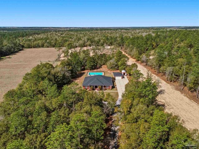 7963 N Hwy 87, Milton, FL 32570