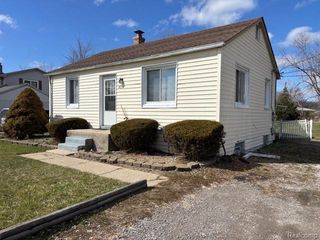 18391 Masonic 1, Fraser, MI 48026