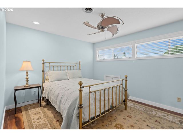 32540 Sw LAKE POINT Ct, Wilsonville, OR 97070