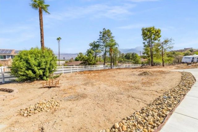 28300 Rawlings Road, Hemet, CA 92544