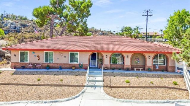 28300 Rawlings Road, Hemet, CA 92544