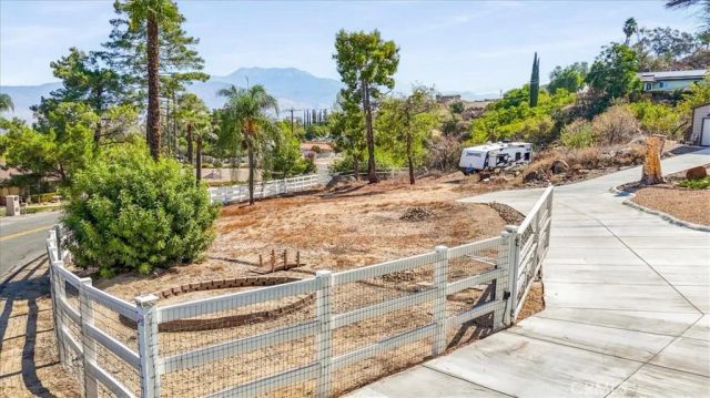 28300 Rawlings Road, Hemet, CA 92544