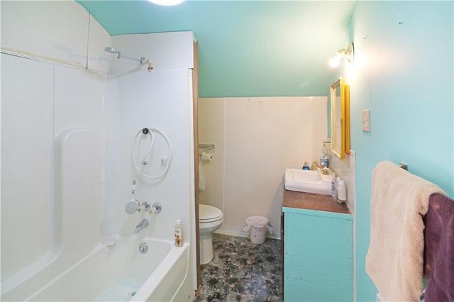 103 W 3rd Street, Garden City, MO 64747