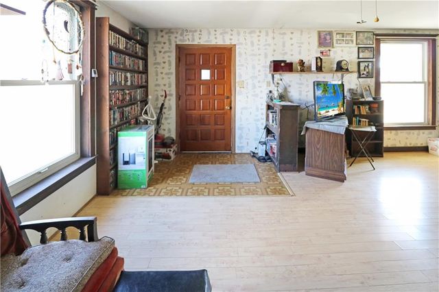 103 W 3rd Street, Garden City, MO 64747