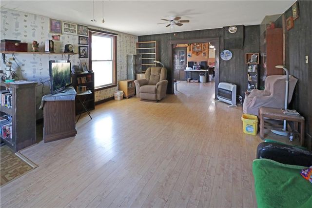 103 W 3rd Street, Garden City, MO 64747