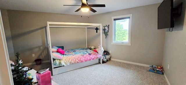2988 Cottonwood Place, Charles City, IA 50616
