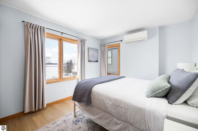 3142 Crystal Drive, Beulah, MI 49612