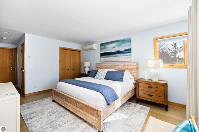 3142 Crystal Drive, Beulah, MI 49612