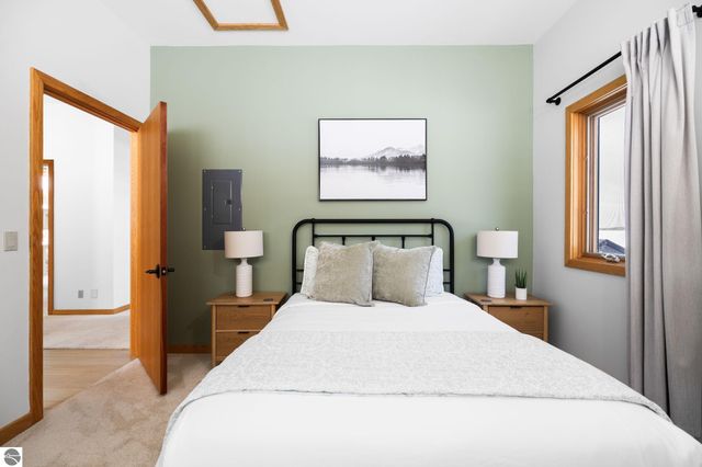 3142 Crystal Drive, Beulah, MI 49612