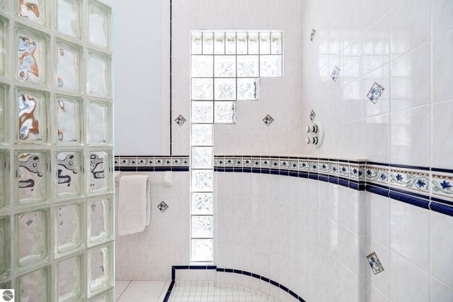 3142 Crystal Drive, Beulah, MI 49612