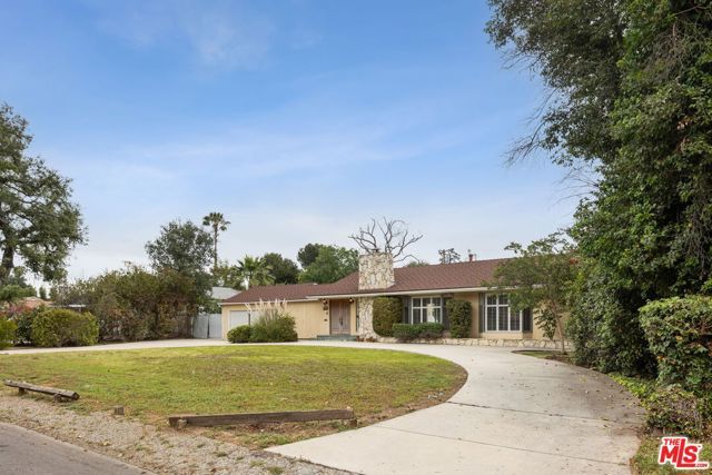 6846 Wish Avenue, Van Nuys (los Angeles), CA 91406