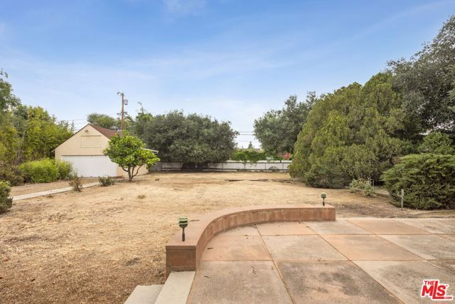 6846 Wish Avenue, Van Nuys (los Angeles), CA 91406