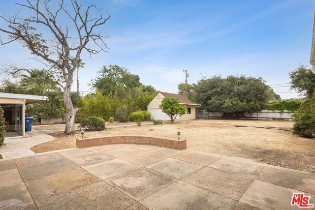 6846 Wish Avenue, Van Nuys (los Angeles), CA 91406