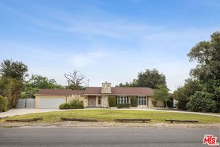 6846 Wish Avenue, Van Nuys (los Angeles), CA 91406