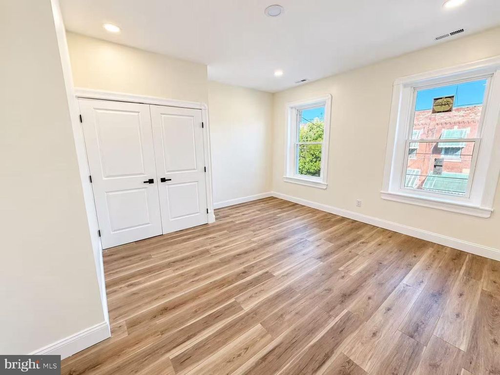 2322 S 11TH ST, Philadelphia, PA 19148 — photo 5